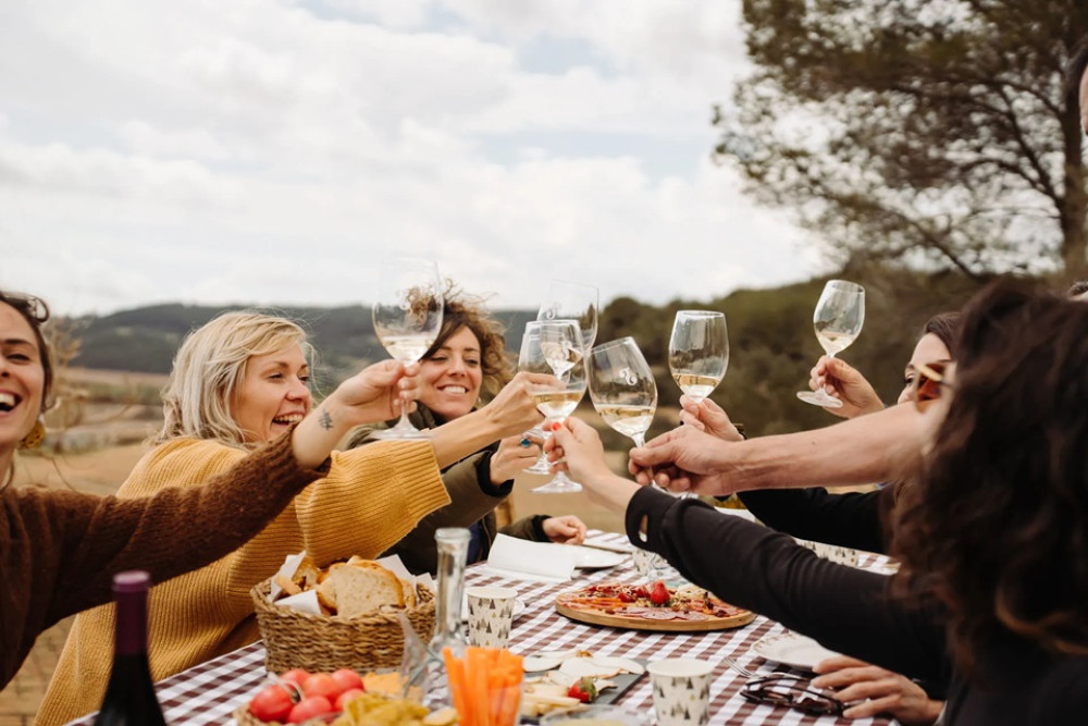 Montserrat & Cava Winery Tour: Day Trip From Barcelona With Lunch