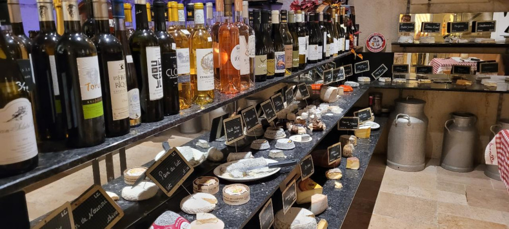 Bordeaux Cheese Cellar Experience: Unlimited Cheese with 3 Glasses of Wine