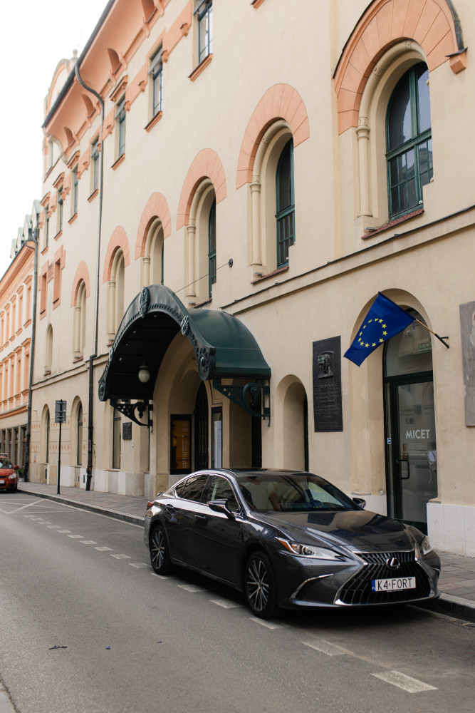 Krakow: Private Transfer Between The City & The Airport