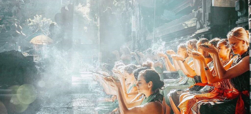 Private Bali Flower Bath, Massage & Tirta Empul Holy Springs with Lunch