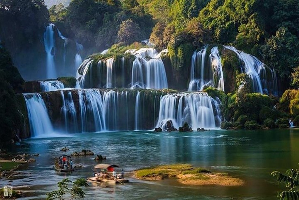 2-Day Ban Gioc Waterfall & Cao Bang Nature Escape from Hanoi