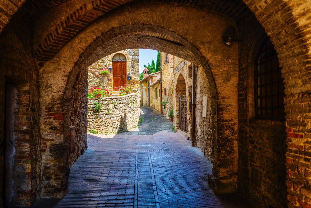 Expert-led San Gimignano and Siena Day Trip from Florence