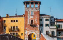 Context Travel8