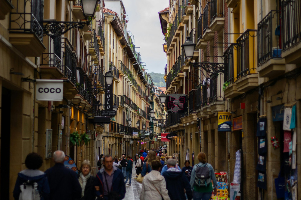Expert-led San Sebastián Pintxos Tour: Old Town & Gros