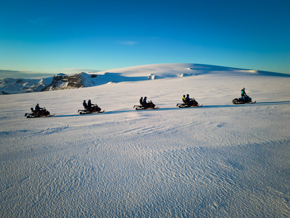 Snowmobile on Langjökull Glacier - with Pickup