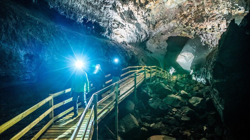 Silver Circle West Iceland - with Vidgelmir Cave