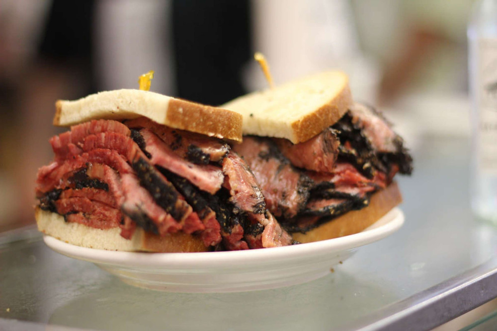 Expert-led NYC Food Tour: Lower East Side