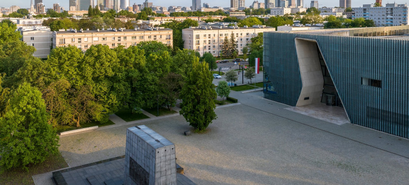 Expert-led Jewish Warsaw History Tour