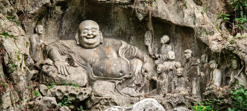 Private Hangzhou West Lake Boat, Lingyin Temple & Guozhuang Garden Tour
