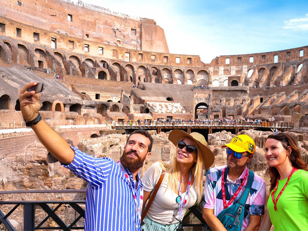 Private Colosseum Tour with Roman Forum & Palatine Hill