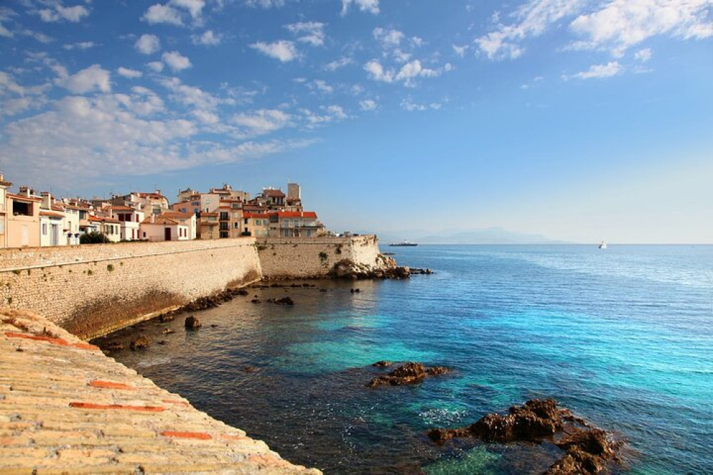Private Half-Day Cannes, Antibes & St Paul de Vence Tour