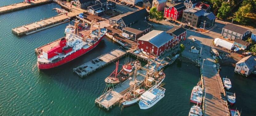 Peggy's Cove and Lunenburg Tour