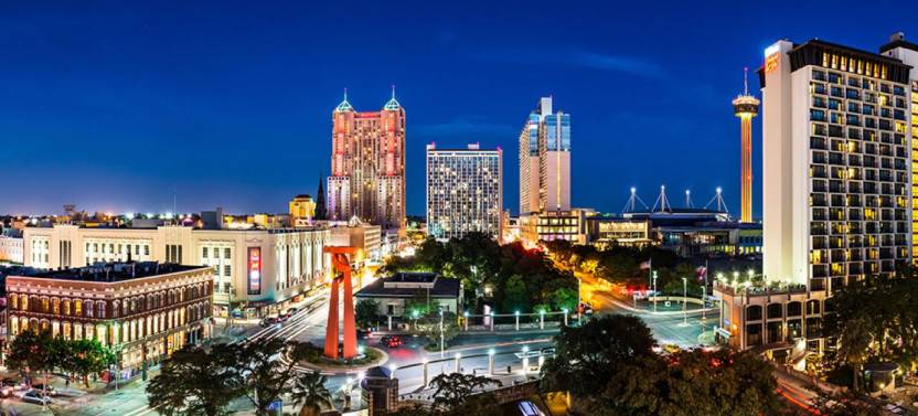 San Antonio Riverwalk Night Walking Tour