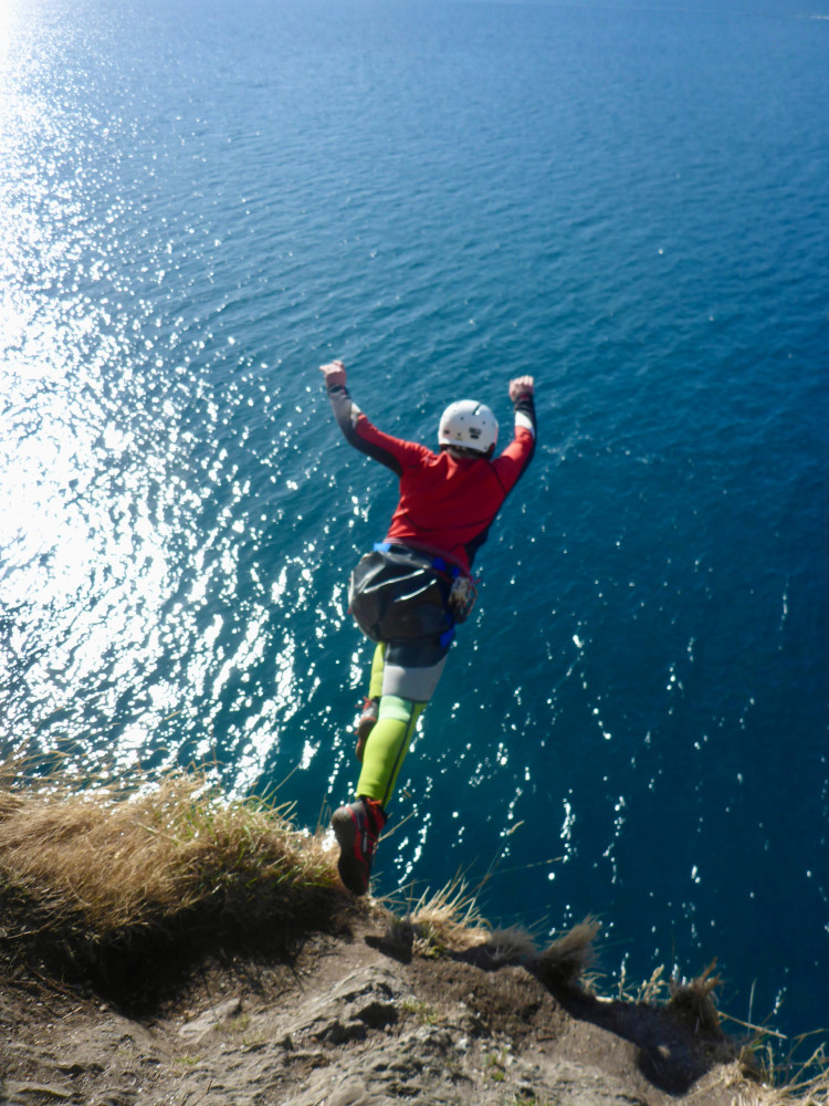 Queenstown Cliff Jump, Abseil, & Swim Adventure