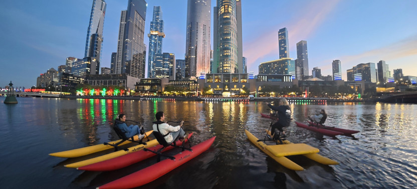 Melbourne Yarra River Twilight Waterbike Tour