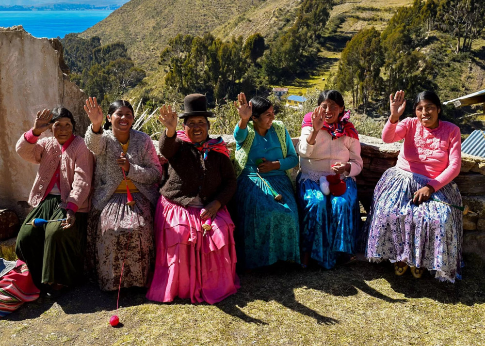 El Alto Cholitas And Aymara Cosmovision Tour