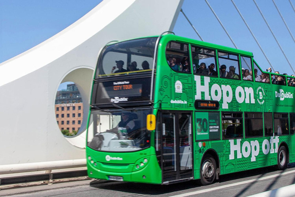 Freedom Ticket: 48-Hour Hop-On Hop-Off and 72-Hour LEAP Visitor Card