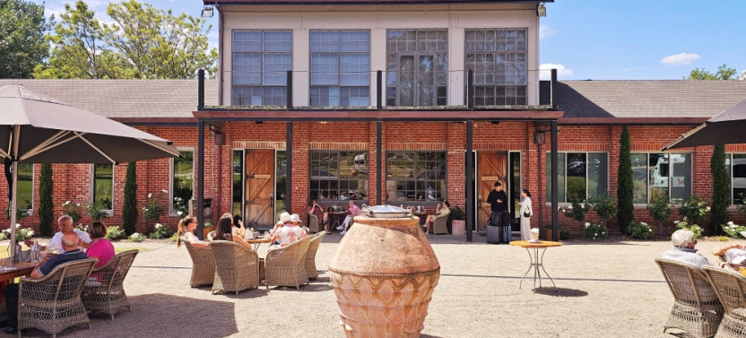 Mornington Peninsula Food, Wine & Hot Springs Tour from Peninsula