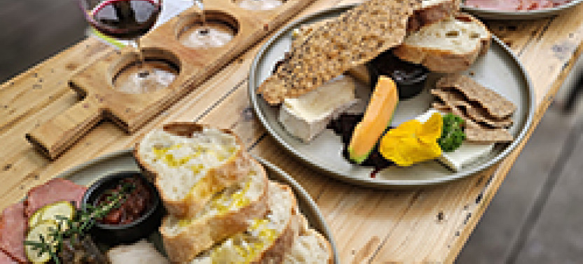 Mornington Peninsula Food, Wine & Hot Springs Tour from Peninsula