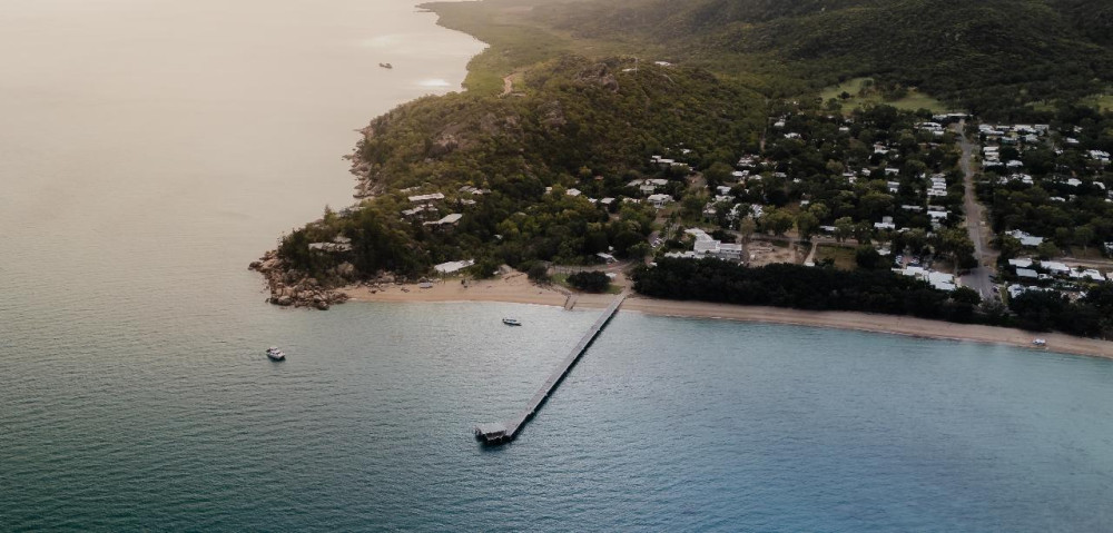 Magnetic Island Boat Pub Crawl With Scenic Coastal Cruise