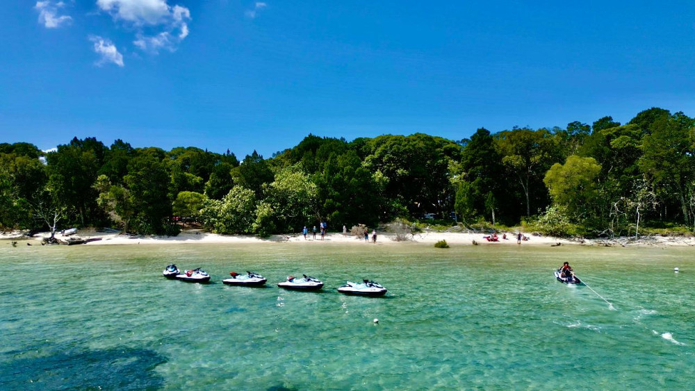 Moreton Bay Jet Ski Safari to Kooringal Island from Brisbane