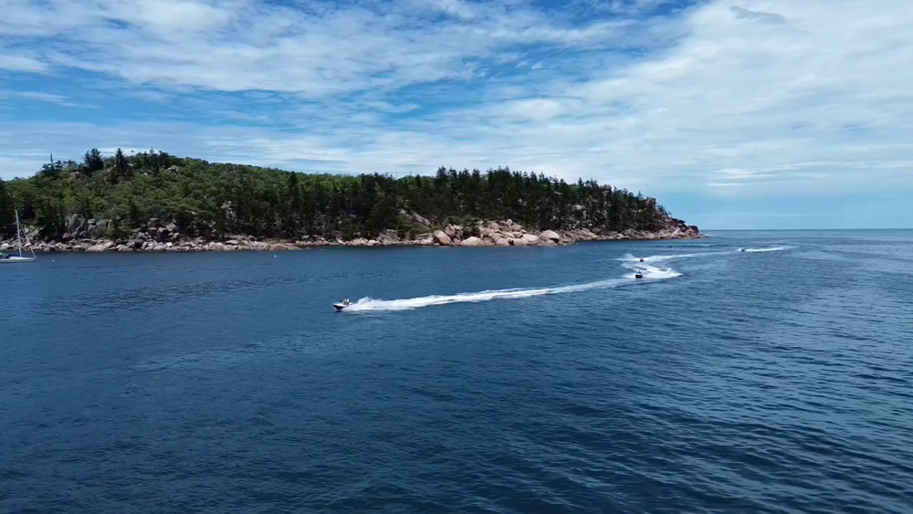 Guided 70-Minute Jet Ski Safari Around Magnetic Island
