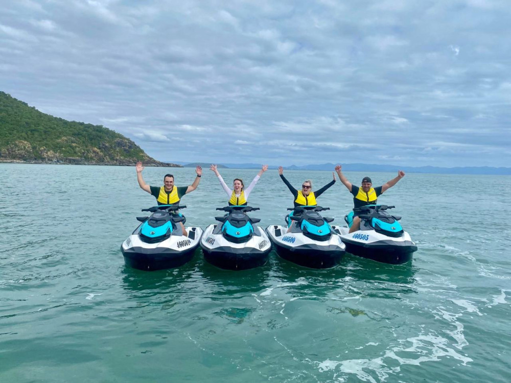 Guided Cape Cleveland Jet Ski Adventure with Lighthouse Visit
