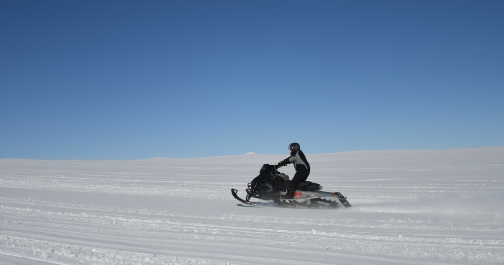 3 Day Arctic Wilderness Snowmobile Adventure