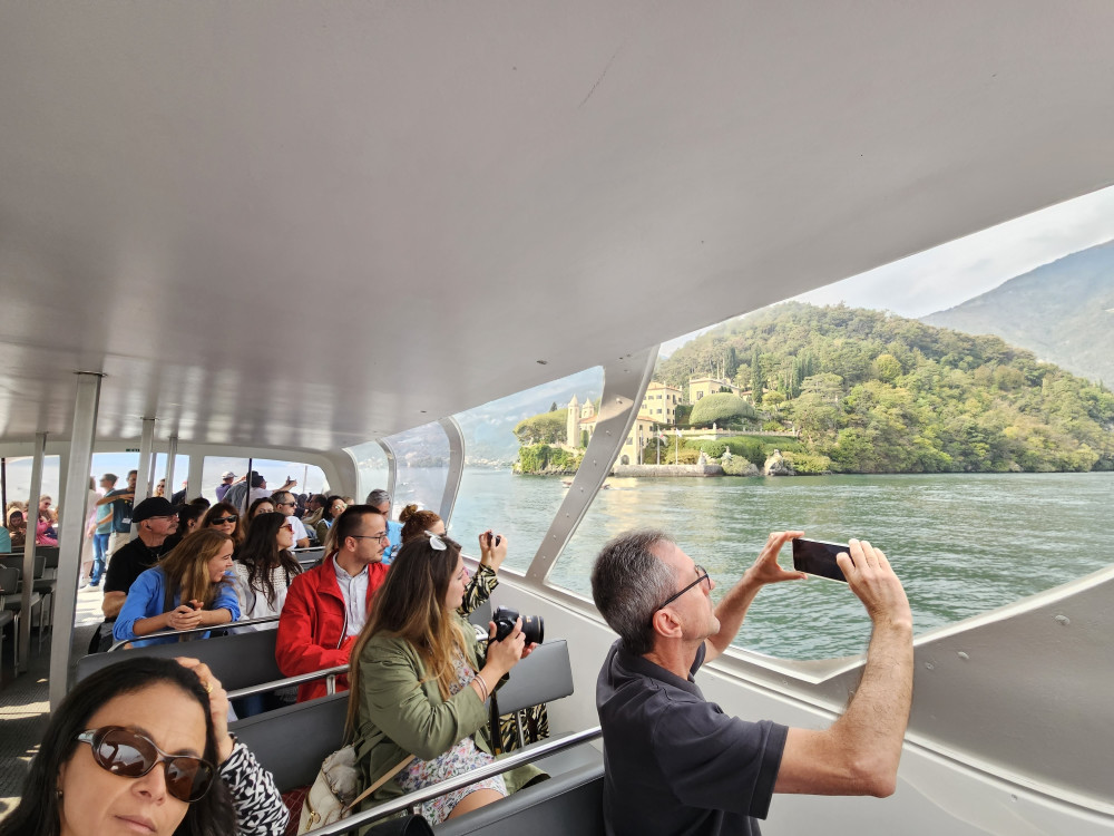 Como, Lugano and Bellagio One Day Experience with Exclusive Boat Cruise