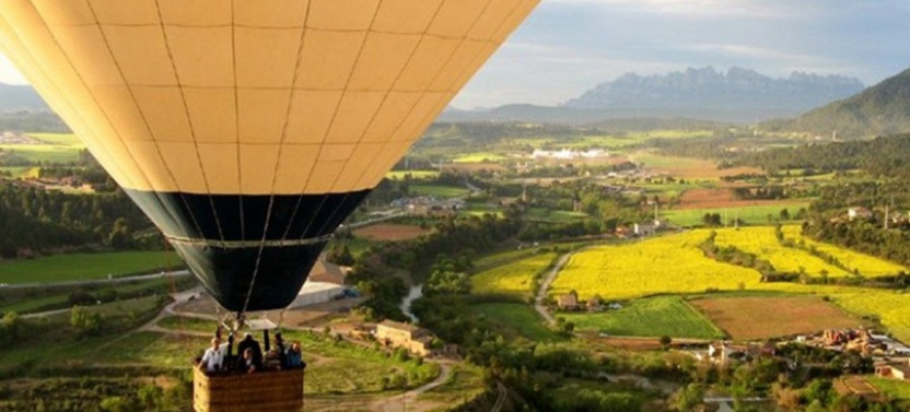 Hot Air Ballooning & Sailing Adventure from Barcelona