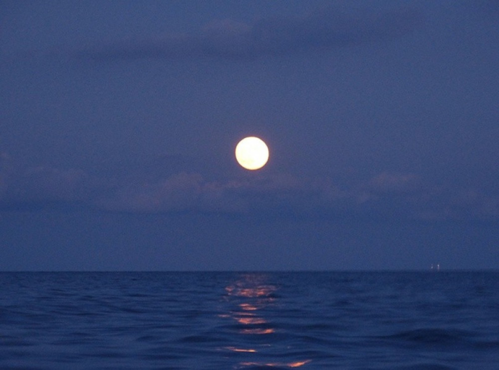 Full Moon Sailing Tour