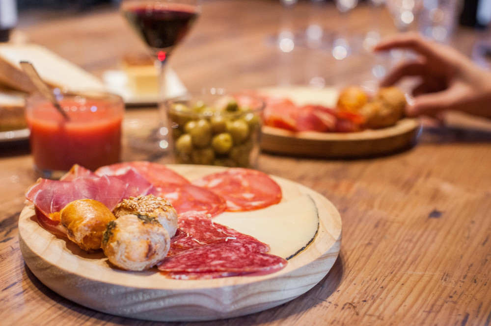 Montserrat, Tapas & Wine Tour
