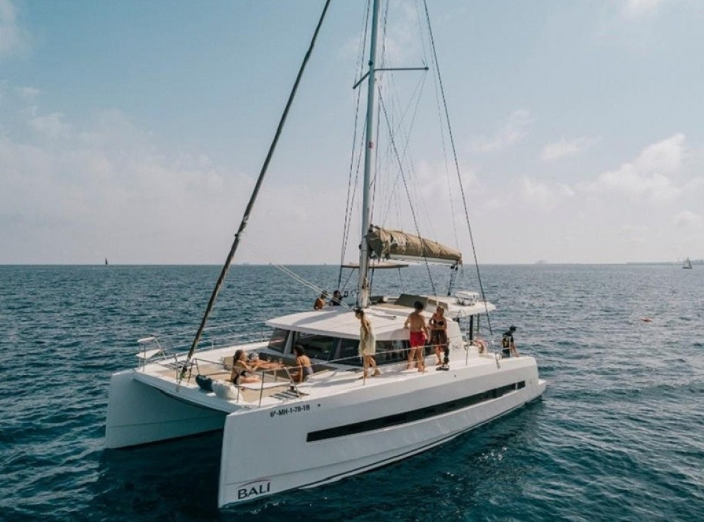 Private Catamaran Sailing Experience for up to 12 People