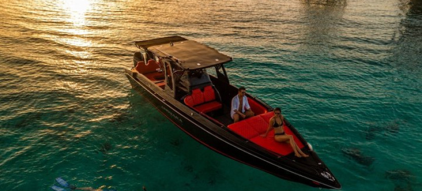 Private 38ft Boat Tour to Rosario Islands from Cartagena