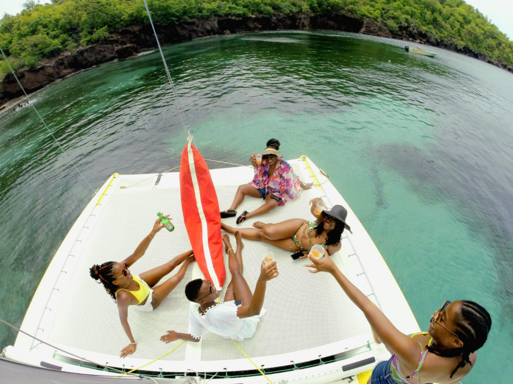 1/2 Day Sailing in the Bay of Les Saintes with Snorkeling