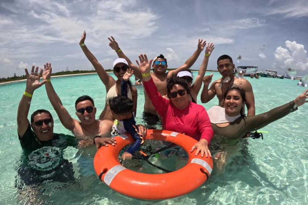 Cozumel Cruise Excursion: Private Speedboat