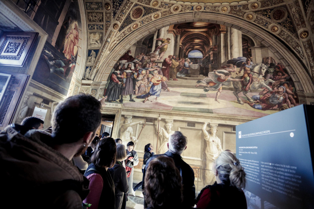Skip the Line Vatican: Museums & Sistine Guided Tour with Pickup