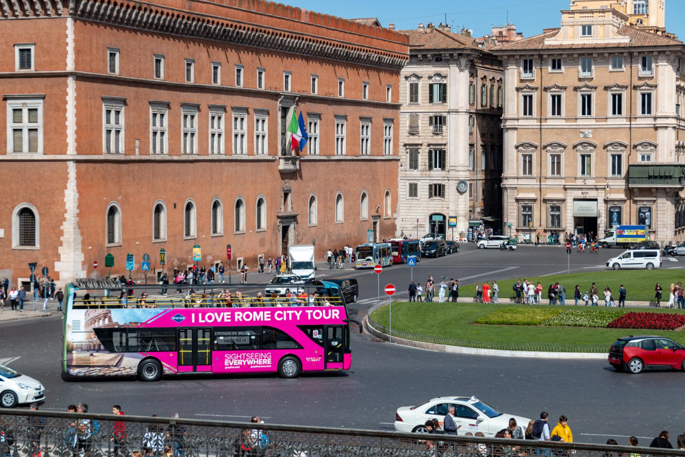 72H - Hop on Hop off: Open Bus - The Pink I Love Rome Experience