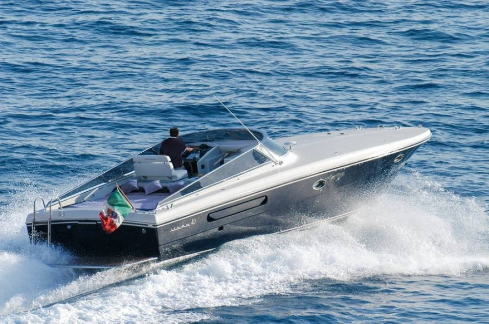 Private Luxury Speedboat Transfer from Capri to Ischia (Or Vice Versa)