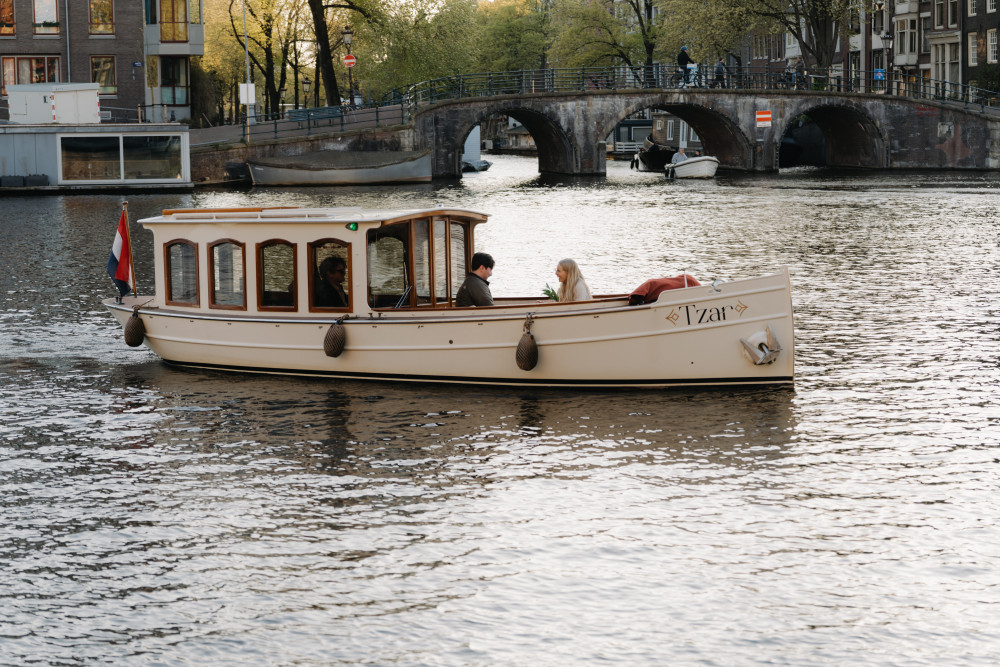Private Countryside Amsterdam River Cruise with Canapes