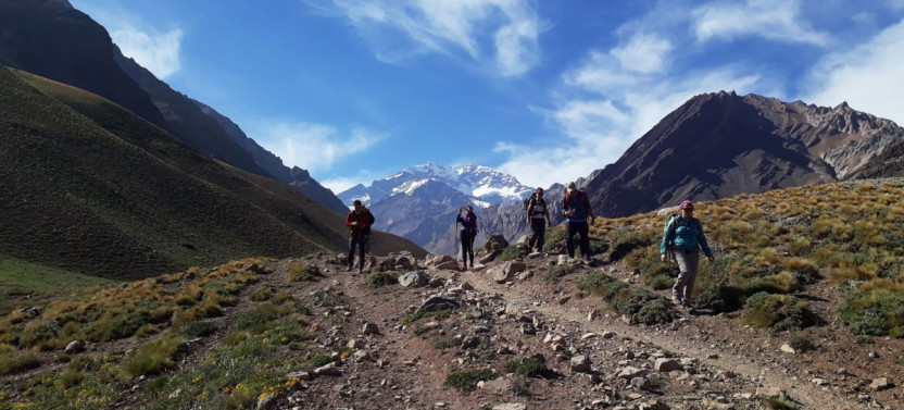 Aconcagua Day Tour - Hike Around The Horcones Lagoon