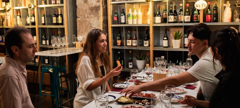 Private Tapas and Wine Walking Tour Experience, photo 2 of 14