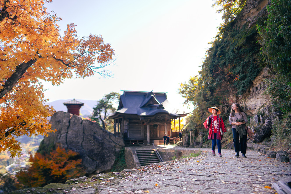 Private Guided Yamadera Hiking Tour in Yamagata