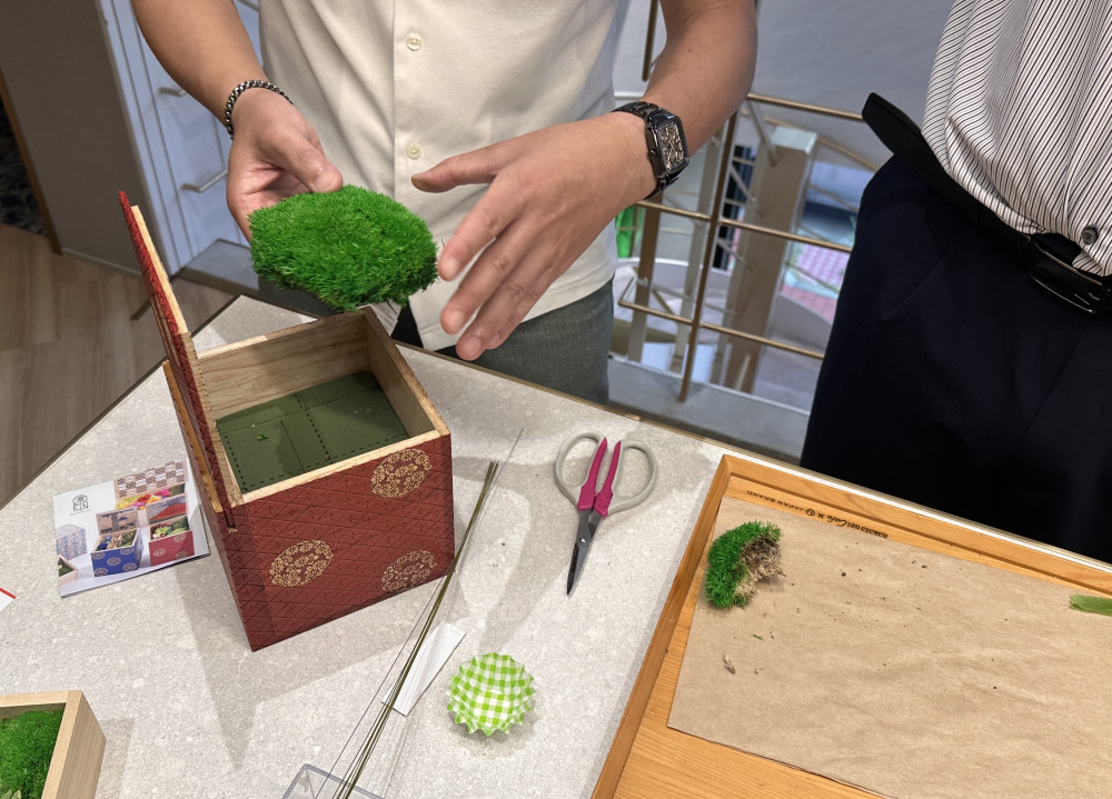 Discover Japanese Aesthetics: Preserved Flower Arrangement Experience