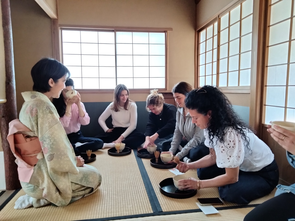 Private Authentic Japanese Tea Ceremony in a Tokyo Garden Tea House