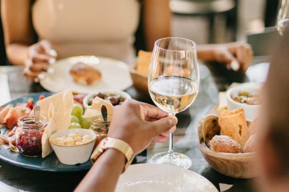Private Full Day Stellenbosch Wine Tour with Local Wine Expert