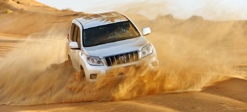 Desert and Oasis: Full Day Wahiba Sands & Wadi Bani Khalid Tour