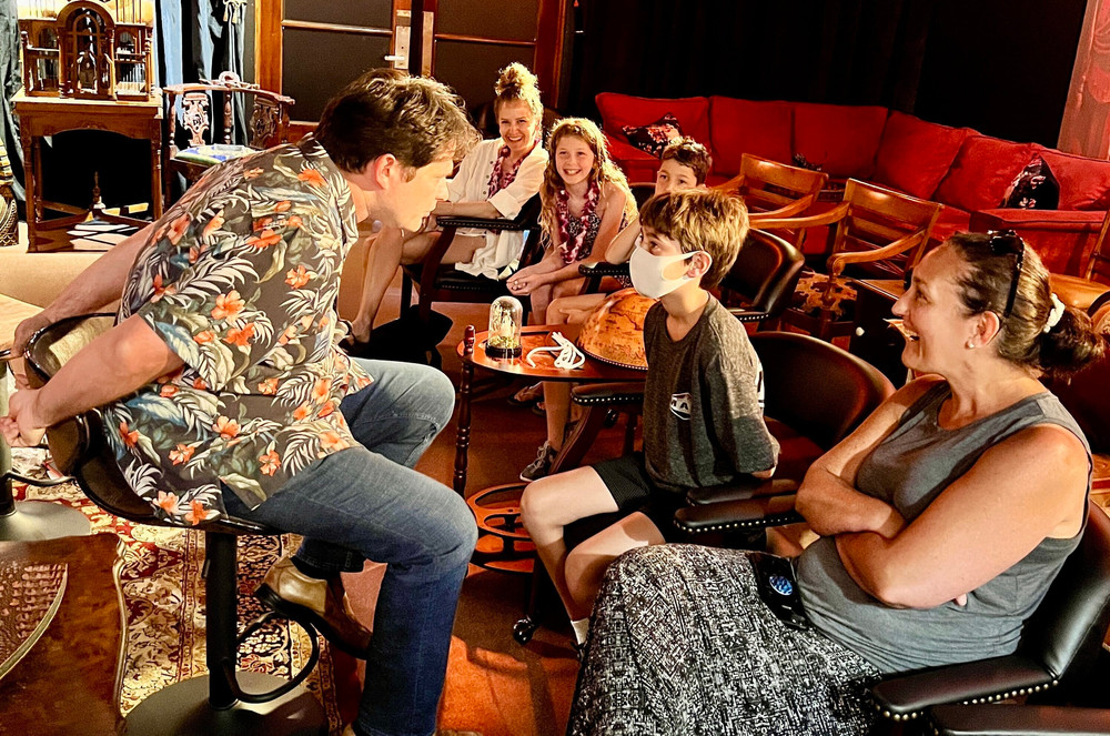 Magic Classes at Hilton Waikiki Beach Resort & Spa