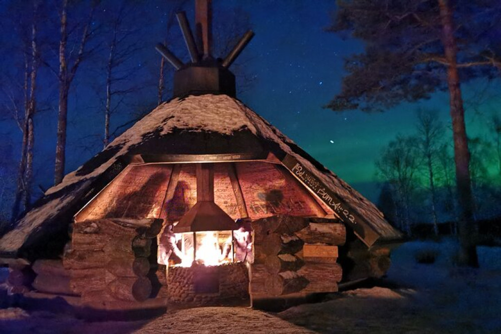 Aurora BBQ in the Private Place in Rovaniemi