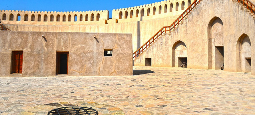 Cultural and Scenic Wonders: Nizwa & Jebel Akhdar Full Day Tour